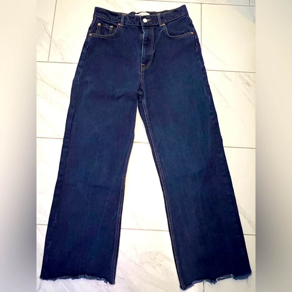 Straight leg dark wash Zara jeans